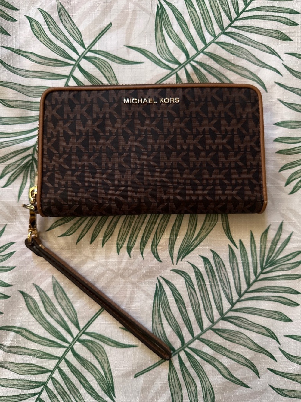 Michael kors wallet